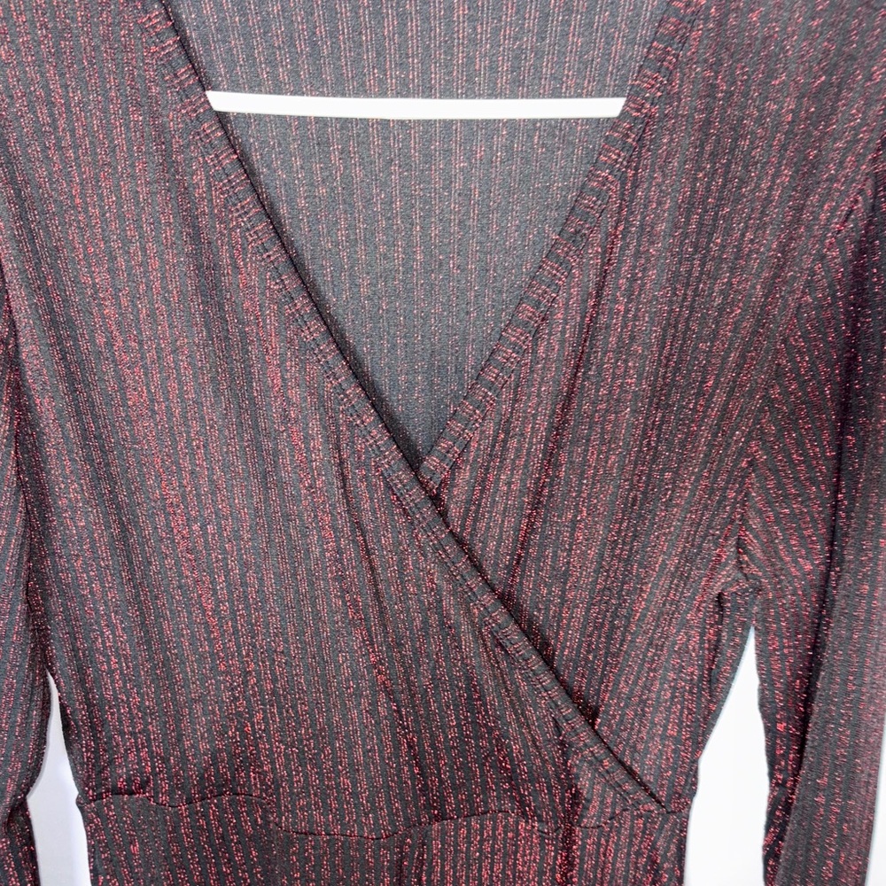 Red /black Shimmer Long Sleeve Wrap-style bodice jumpsuit w Ribbed texture sz 2X